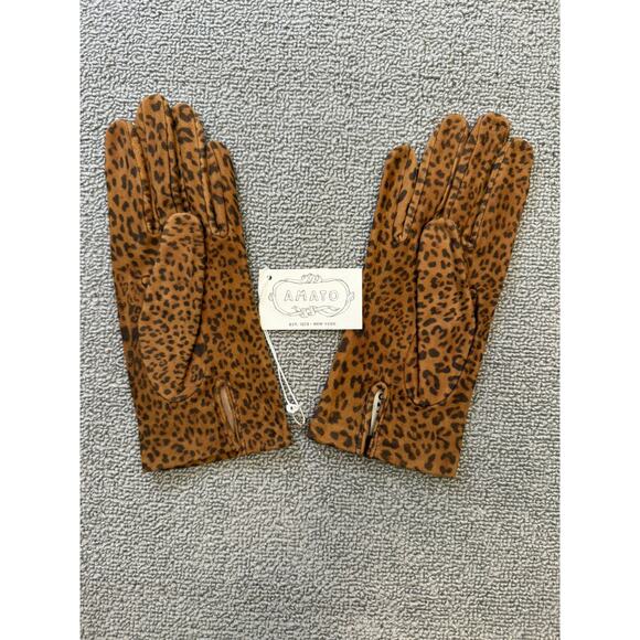 Carolina Amato Women's Size 7.5 Leopard Italian Shorty Silk Lining Gloves NWT - Picture 1 of 5